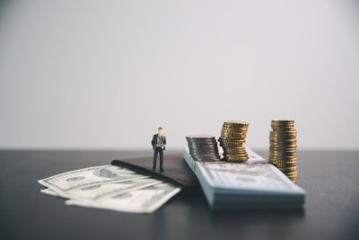 Investidores brasileiros têm dezenas de produtos financeiros disponíveis para aplicações (Imagem: Shutterstock) Investidores brasileiros têm dezenas de produtos financeiros disponíveis para aplicações (Imagem: Shutterstock)