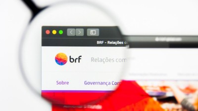 A movimentação ocorre em meio à resistência da fundação à proposta de fusão (Imagem: Shutterstock) A movimentação ocorre em meio à resistência da fundação à proposta de fusão (Imagem: Shutterstock)