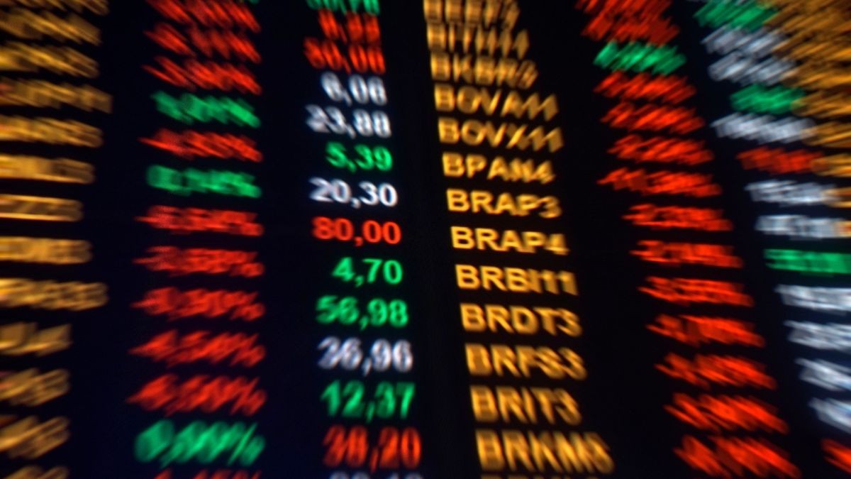 A desvalorização da commodity pegou em cheio as ações da Petrobras (Imagem: Shutterstock) A desvalorização da commodity pegou em cheio as ações da Petrobras (Imagem: Shutterstock)