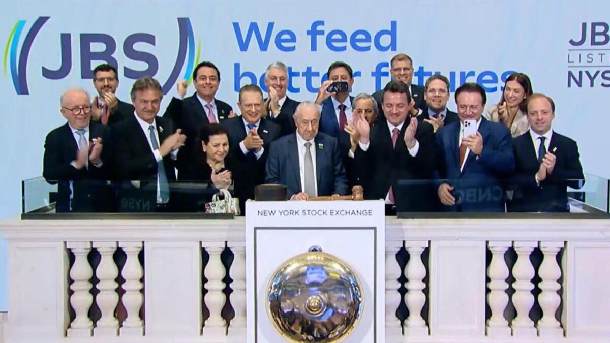 Sino de NYSE foi tocado por Zé Mineiro, fundador da companhia bilionária (Imagem: Shutterstock) Sino de NYSE foi tocado por Zé Mineiro, fundador da companhia bilionária (Imagem: Shutterstock)