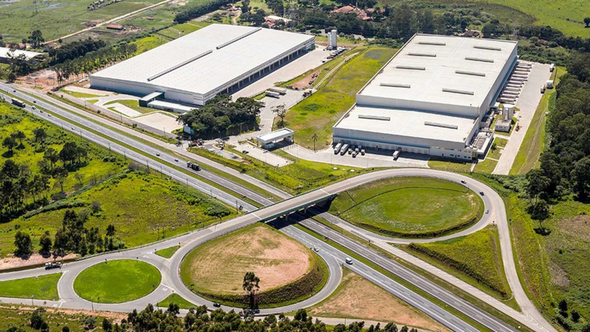 Cotas do BRCO11 e CPLG11 operavam no negativo nesta 4ª-feira (Imagem: Divulgação)