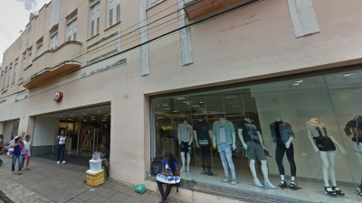 Loja vendida tem quase 5 mil metros quadrados de ABL (Imagem: Reprodução/ Google Maps)