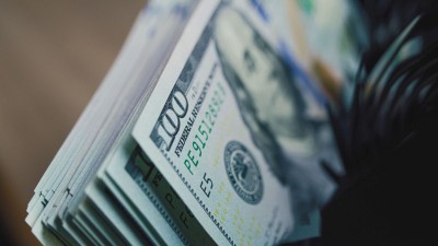 A análise sugere que a tendência de um dólar mais fraco internacionalmente deve continuar (Imagem: Shutterstock) A análise sugere que a tendência de um dólar mais fraco internacionalmente deve continuar (Imagem: Shutterstock)