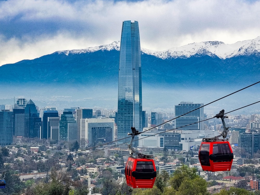 Sem fronteira com o Brasil, o Chile é um país situado entre a Patagônia e a Cordilheira dos Andes (Imagem: Shutterstock) Sem fronteira com o Brasil, o Chile é um país situado entre a Patagônia e a Cordilheira dos Andes (Imagem: Shutterstock)