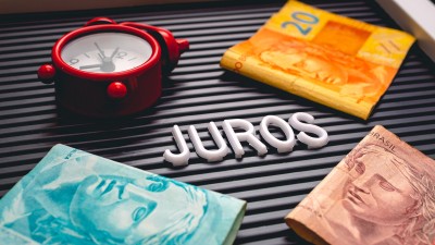 Todavia, taxas da renda fixa sobem mais nos vencimentos curtos (Imagem: Shutterstock)