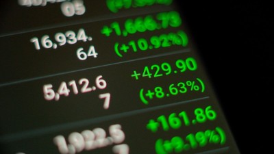 Atualmente, o Ibovespa é negociado a 7,6 vezes o lucro projetado (Imagem: Shutterstock) Atualmente, o Ibovespa é negociado a 7,6 vezes o lucro projetado (Imagem: Shutterstock)