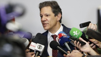 Ele também criticou o governador de São Paulo (Imagem: Shutterstock)