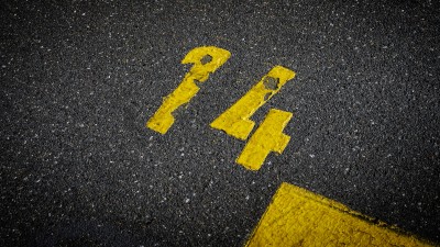 Taxa do Tesouro Prefixado 2032 sobe de 13,31% para 13,99% em menos de 1 mês (Imagem: Shutterstock)