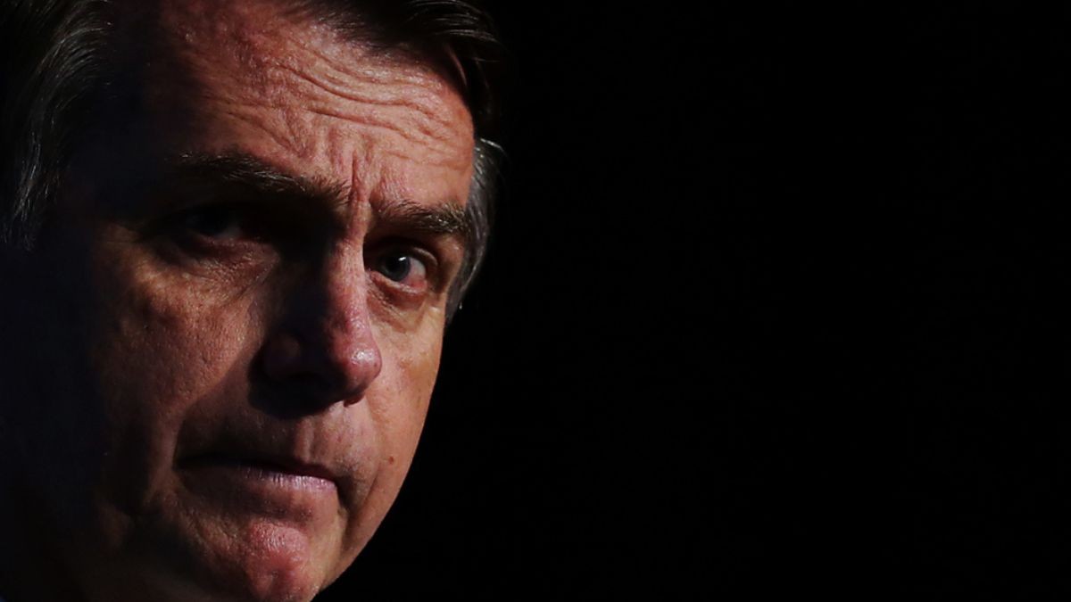 Jair Bolsonaro é alvo de operação da PF e terá que usar tornozeleira eletrônica loading=