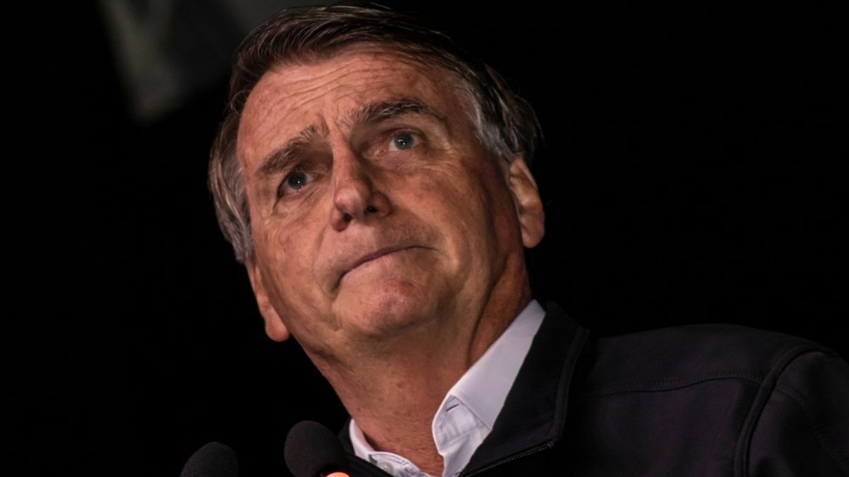 Bolsonaro declarou, na sexta-feira (18), que não sabia do pen drive (Imagem: Shutterstock) Bolsonaro declarou, na sexta-feira (18), que não sabia do pen drive (Imagem: Shutterstock)