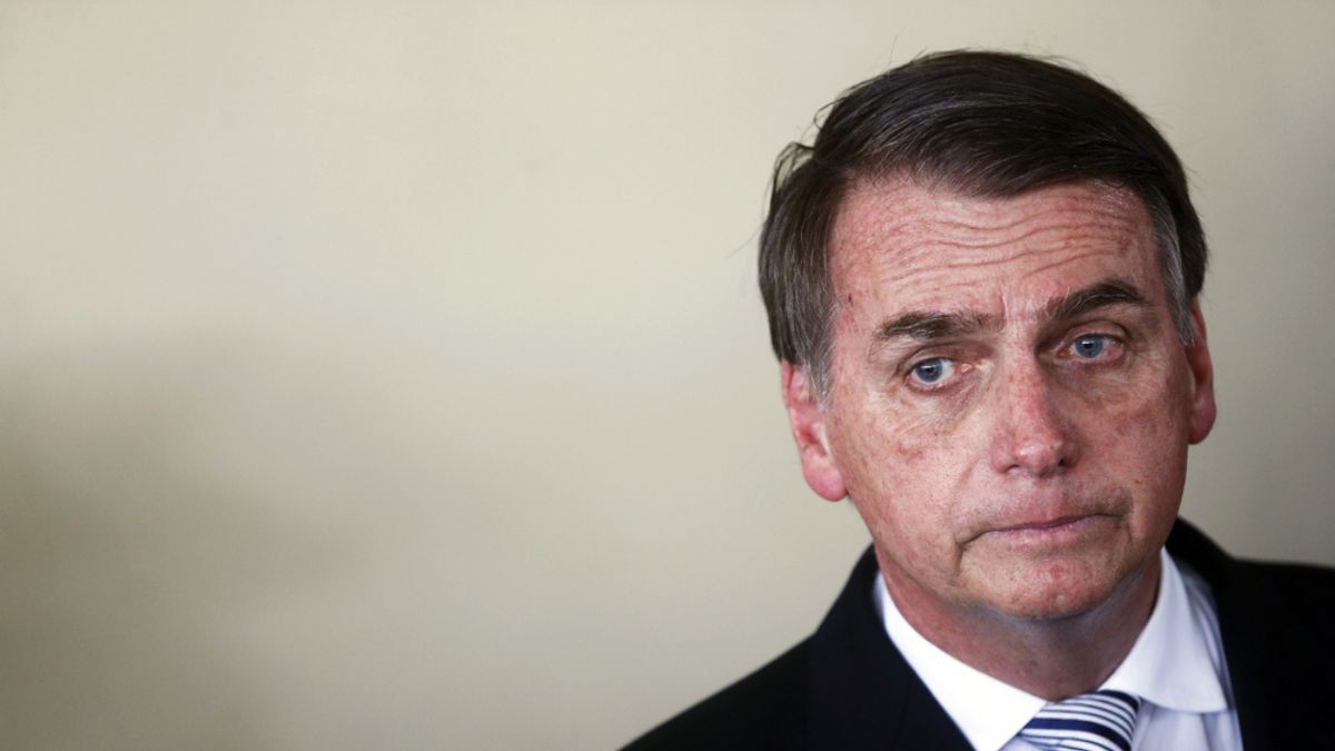 O ex-presidente não pode sair de sua residência entre 19h e 6h nos dias de semana (Imagem: Shutterstock) O ex-presidente não pode sair de sua residência entre 19h e 6h nos dias de semana (Imagem: Shutterstock)