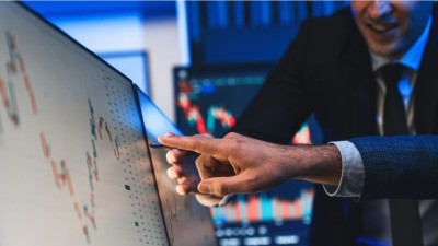 Analistas se dividem sobre o ritmo de dividendos nesta reta final do ano (Imagem: Shutterstock)