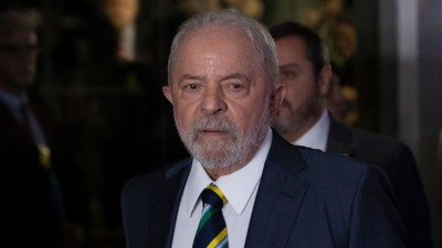 A decisão chega dias antes das tarifas dos EUA entrarem em vigor (Imagem: Shutterstock)