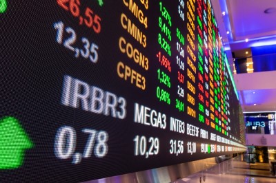 B3 é responsável por organizar a bolsa de valores do Brasil (Imagem: Shutterstock)