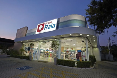RaiaDrogasil é um dos maiores grupos de farmácias do Brasil (Imagem: Shutterstock)