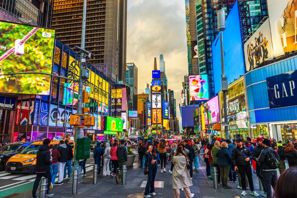 Times Square é conhecida como o coração financeiro do mundo (Imagem: Shutterstock)