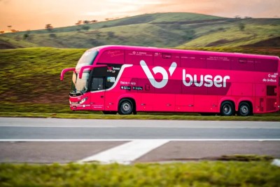 Buser é uma travel tech que inova no segmento de viagens (Imagem: Shutterstock)