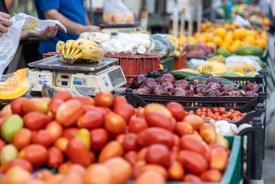Preços do supermercado são os que mais consomem renda dos brasileiros (Imagem: Shutterstock)
