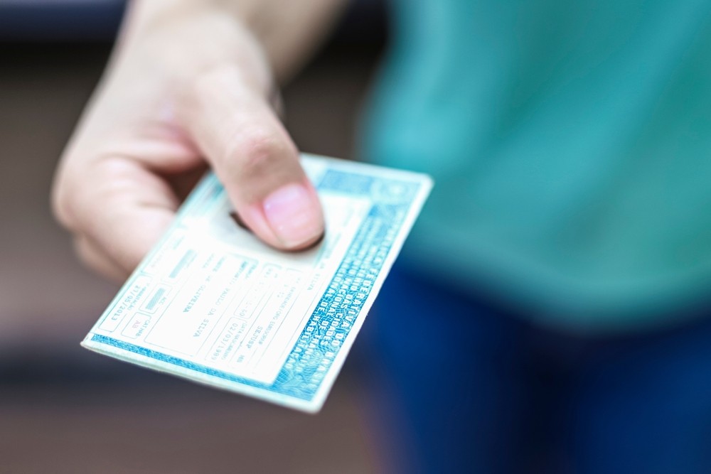 Carteira de habilitação é documento válido em todos os países do Mercosul (Imagem: Shutterstock)