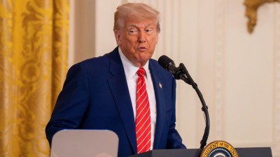 Semanas atrás Trump pediu a demissão da chefe do Departamento do Trabalho (Imagem: Shutterstock)
