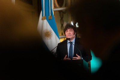 Javier Milei está à frente do governo argentino há quase dois anos (Imagem: Shutterstock) Javier Milei está à frente do governo argentino há quase dois anos (Imagem: Shutterstock)