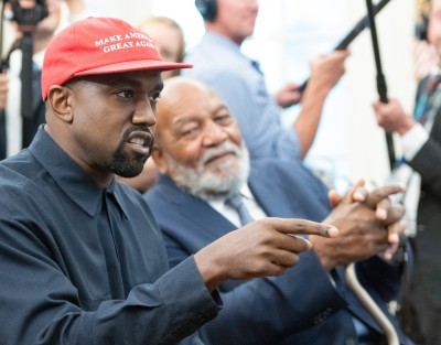 Desde 2013, o rapper ficou conhecido por "Ye" (Imagem: Shutterstock) Desde 2013, o rapper ficou conhecido por "Ye" (Imagem: Shutterstock)