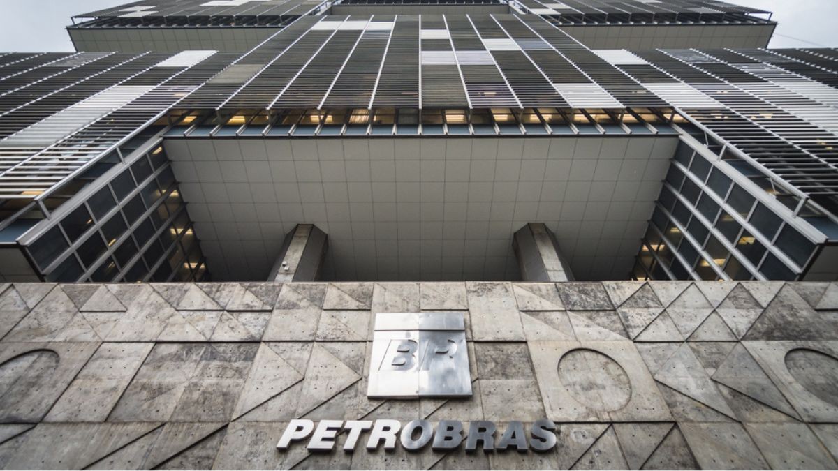 Petrobras anunciou nesta 4ª feira intenção de fazer nossa emissão global (Imagem: Shutterstock) Petrobras anunciou nesta 4ª feira intenção de fazer nossa emissão global (Imagem: Shutterstock)