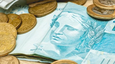 O valor será distribuído a todos os acionistas com posição na companhia em 8 de setembro (Imagem: Shutterstock)