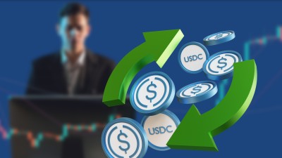 Ter parte dos investimentos em dólar também é possível com cripto (Imagem: Shutterstock) Ter parte dos investimentos em dólar também é possível com cripto (Imagem: Shutterstock)