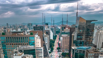 FII KNCR11 já ostenta valor patrimonial de R$ 7,78 bilhões (Imagem: Shutterstock)