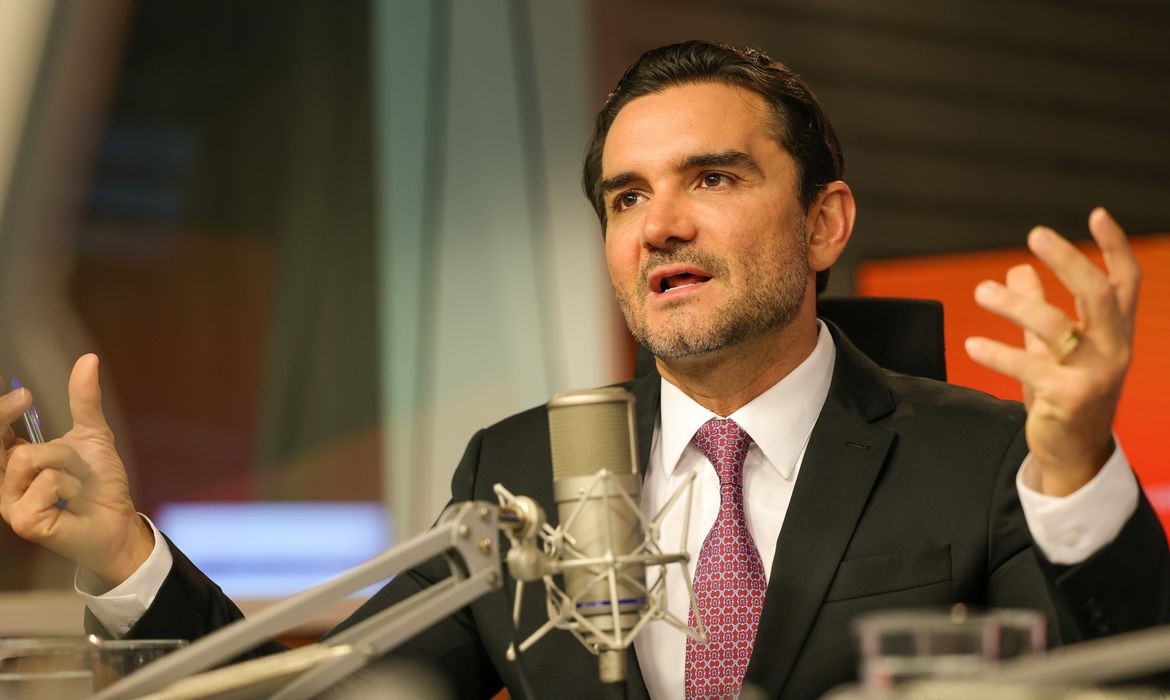Ministro volta a assumir seu mandato na Câmara na próxima semana (Imagem: Fábio Rodrigues/Agencia Brasil)