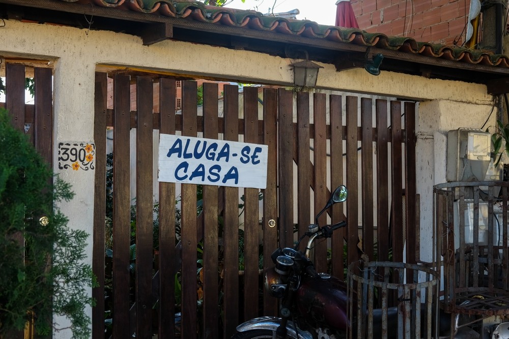 Alugueis no Brasil são tributados apenas com Imposto de Renda (Imagem: Shutterstock)