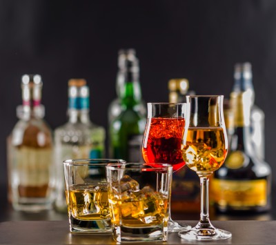 Investigações apontam para contaminação durante higienização das garrafas (Imagem: Shutterstock)