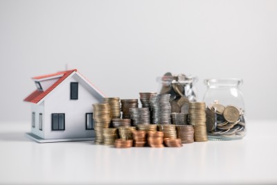 Fundos imobiliários aplicam recursos levantados em ativos do mercado de imóveis (Imagem: Shutterstuck)