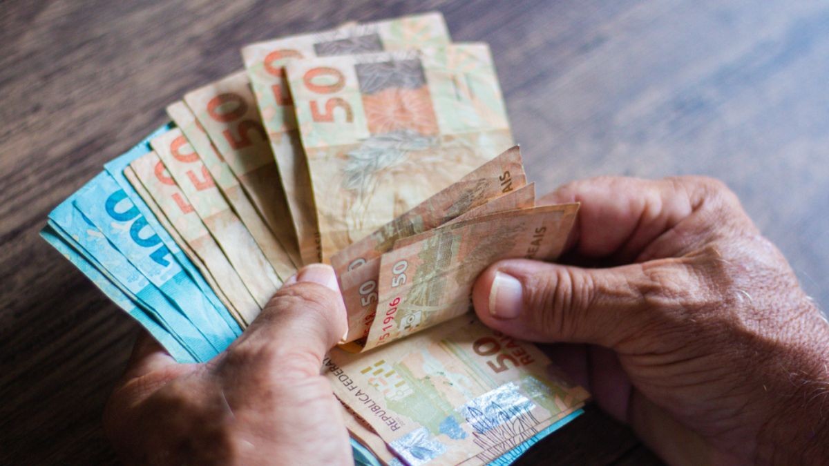 Consignado vinha ajudando o Master a ampliar a presença no varejo (Imagem: Shutterstock) Consignado vinha ajudando o Master a ampliar a presença no varejo (Imagem: Shutterstock)