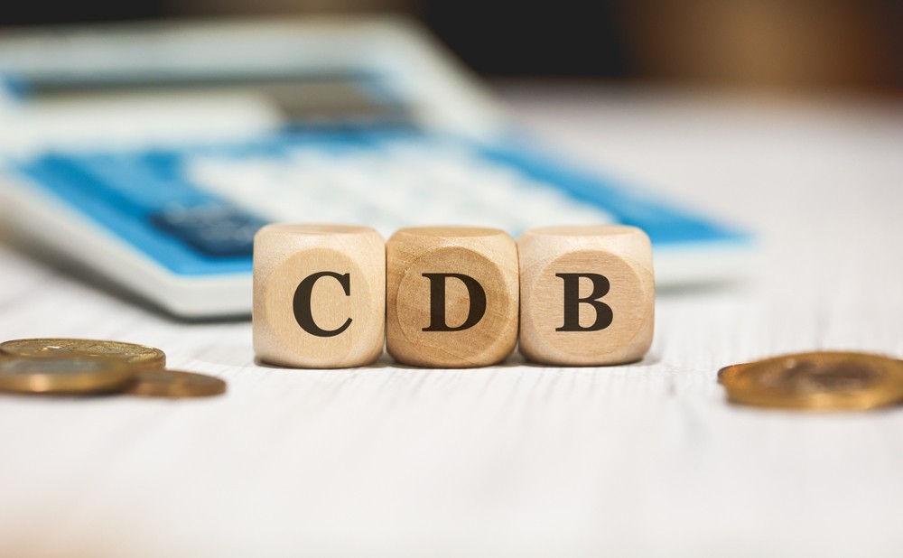 CDB são títulos emitidos por instituições financeiras para financiar suas operações (Imagem: Shutterstock) CDB são títulos emitidos por instituições financeiras para financiar suas operações (Imagem: Shutterstock)