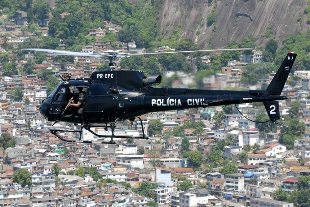 Mais de 300 mil pessoas vivem nas comunidades onde a operação foi realizada (Imagem: Shutterstuck) Mais de 300 mil pessoas vivem nas comunidades onde a operação foi realizada (Imagem: Shutterstuck)