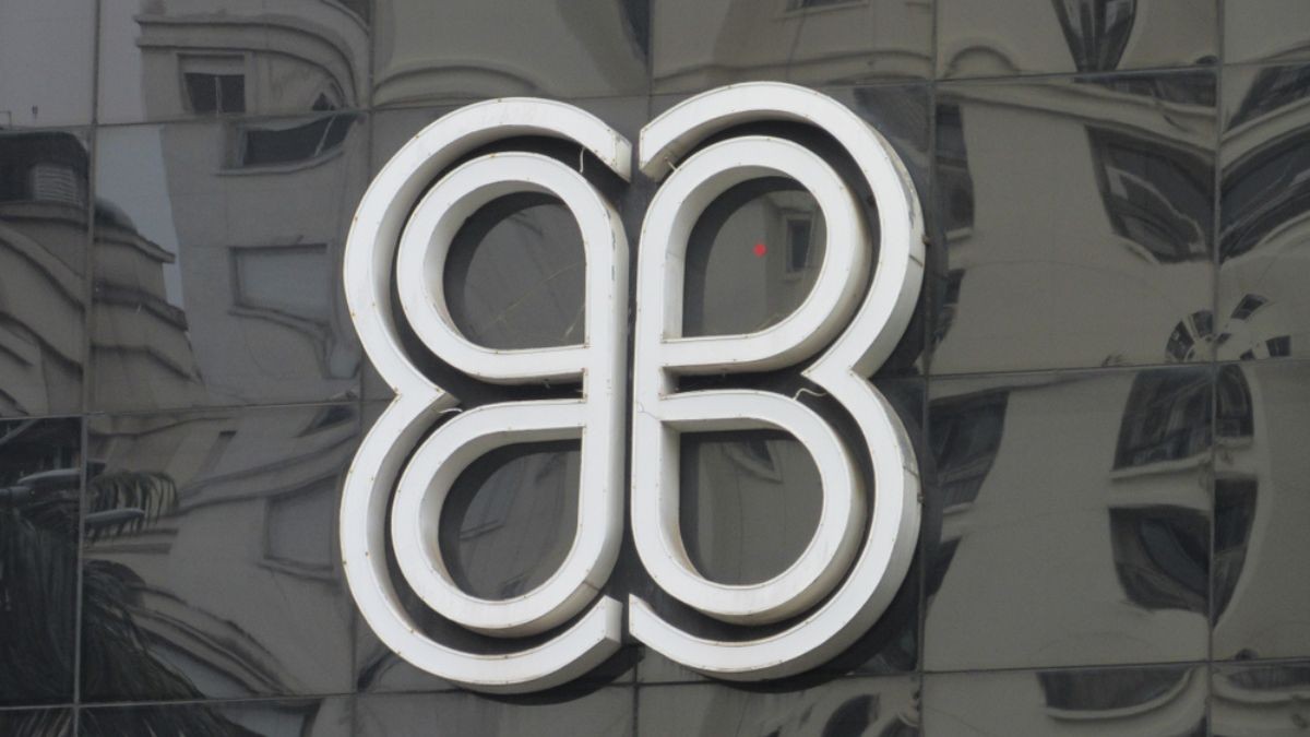 O Santander também destacou o recente anúncio de novos investimentos da Multiplan (Imagem: Shutterstock)