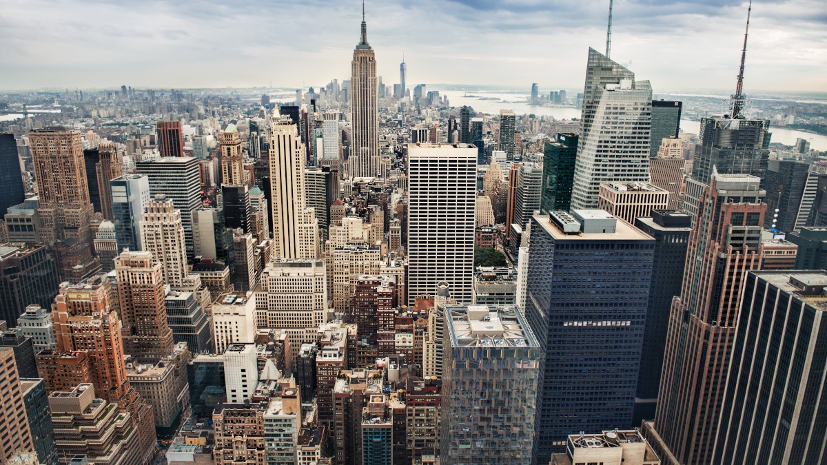 Tem REIT com DY de 10% e outro que se valorizou +266% nos últimos 5 anos (Imagem: Shutterstock)