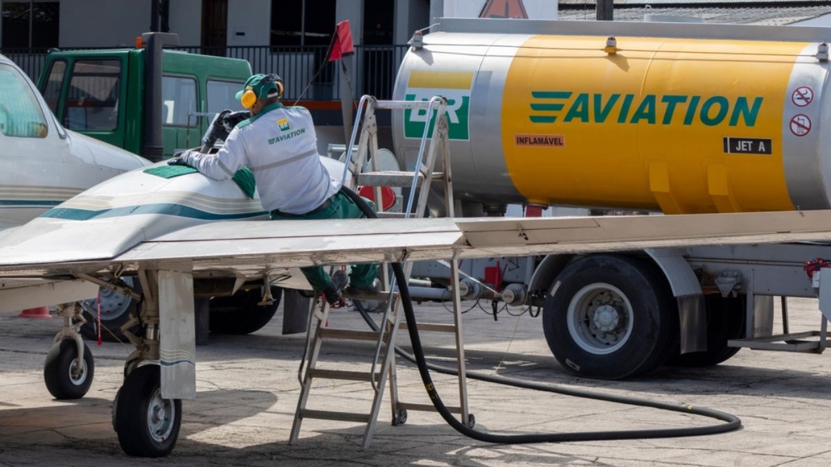 A companhia destacou que os reajustes no QAV ocorrem sempre no início de cada mês (Imagem: Shutterstock) A companhia destacou que os reajustes no QAV ocorrem sempre no início de cada mês (Imagem: Shutterstock)