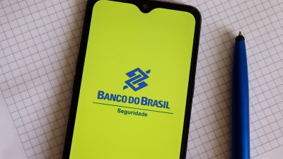 Taxa Selic nas alturas ajuda no baita desempenho de BBSE3 no 3T25 (Imagem: Shutterstock)