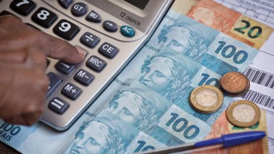 Especialista do C6 Bank ainda tem preferência por Selic e CDI na renda fixa (Imagem: Shutterstock)