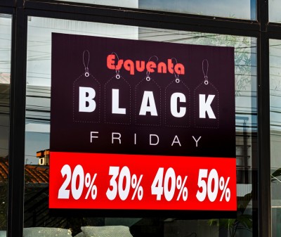 Última sexta de novembro é data fixada para promoções (Imagem: Shutterstuck)
