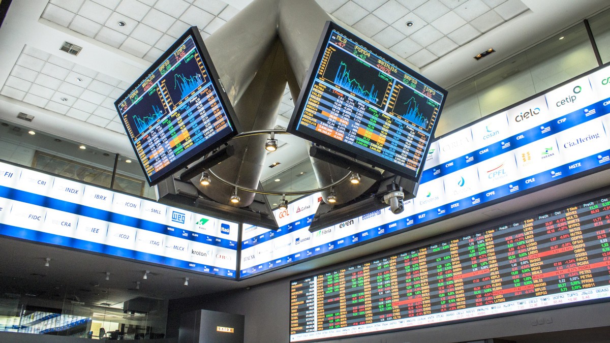 Principal índice da B3 devolve quase todas as perdas do dia e fica estável (Imagem: Shutterstock)