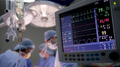 Hapvida apresentou alta da sinistralidade e das despesas no 3T25 (Imagem: Shutterstock)