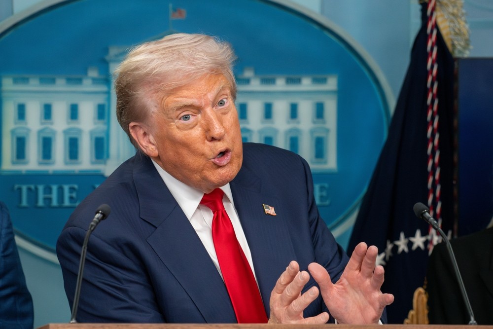 Tarifas de importação foram impostas a vários produtos que chegam aos EUA (Imagem: Shutterstock)