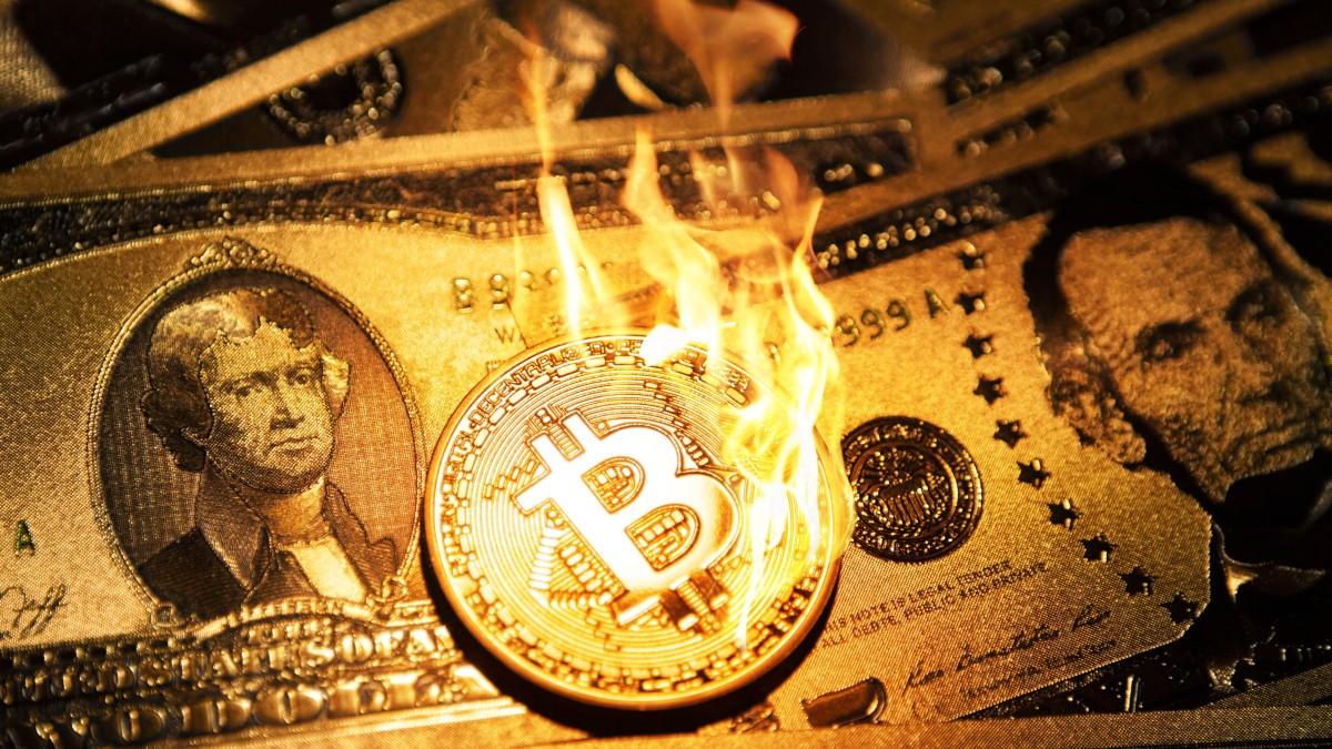 Bitcoin tem desconto de quase -30% ante sua máxima em US$ 126,1 mil (Imagem: Shutterstock)