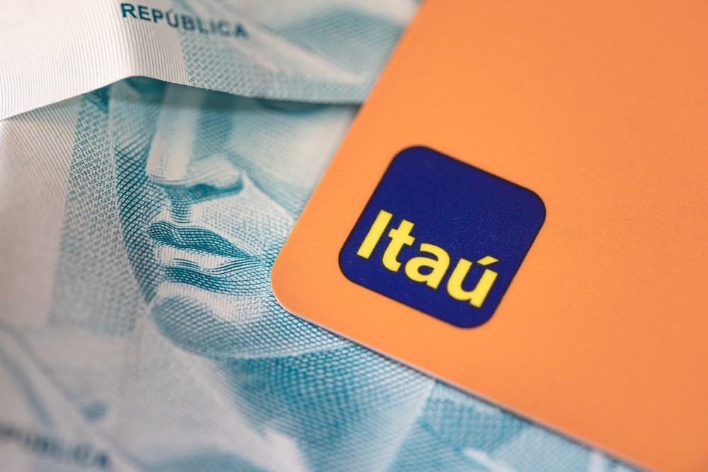 Com milhões de clientes, Itaú é o maior banco do país (Imagem: Shutterstock)