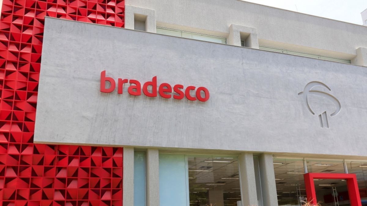 O banco afirmou que a definição do regime de trabalho é feita por cada liderança (Imagem: Shutterstock)