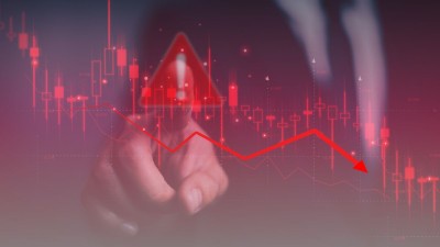 O dólar disparou 2,29%, fechando cotado a R$ 5,43, no maior patamar em meses (Imagem: Shutterstock)